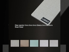 De fabrieksprijs paste kleur en grootte van het de stoffenbamboe van pvc van de de houtskoolvezel houten het vernisjepanelen aan