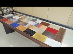 het houten vernisje van de bamboehoutskool